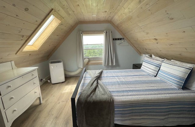 Minutes To The Beach! 2 Bedroom Cozy Cottage In Anne's Land