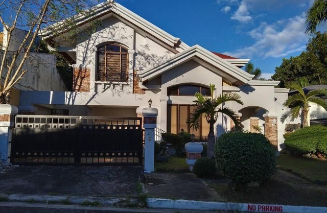 MiO Suites - Tahanan Village