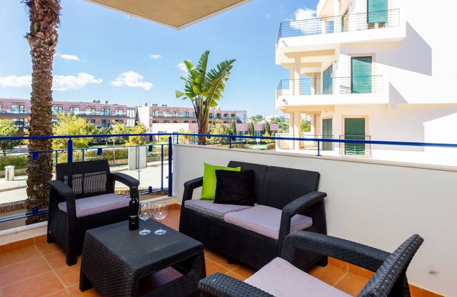 Mira Baia - Meia Praia Family Apartment