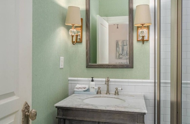 Mirabelle Building - 4 Private Suites in the Heart of Historic Savannah