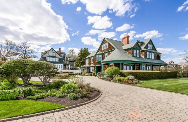 Mirimar - High-End Elegant Victorian Estate in Narragansett Pier