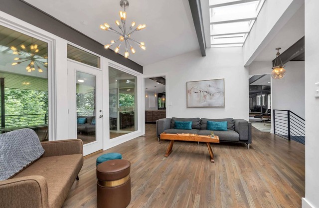 ♥ Mission Ridge Midcentury - Family Friendly - Valley Views - High Speed Wifi
