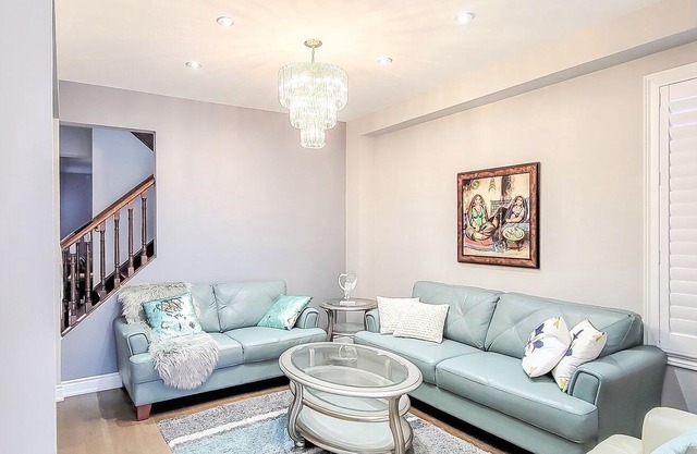 Mississauga Home Away from Home - 20 Mins from Airport