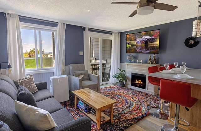 ML 108 - Stunning summer oasis! Perfect for your next biking getaway!