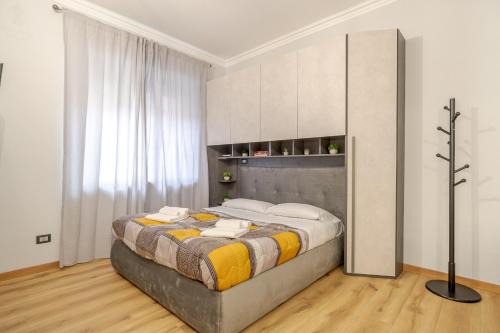 MM Pozzo Strada Mini Subway Studio