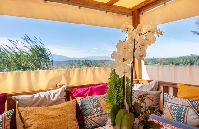 Mobilheim 'Camping Siblu Vue Sur Canigou' mit Seeblick, Gemeinschaftspool und WLAN
