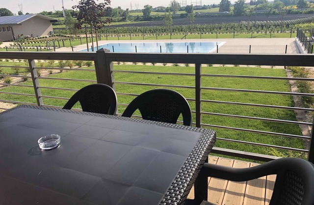 Mobilehome mit Terrasse und Garten