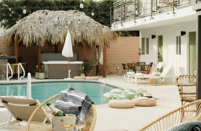 Mod Maya Hotel in Palm Springs