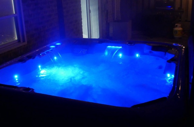 Modern Lower Level Apt w/ Hot Tub | City Escape