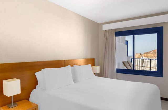 Modern 1-Bed Apartment | Taurito Resort | Sleeps 4