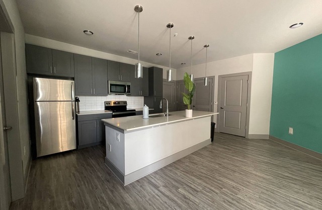 Modern 1-Bedroom Loft