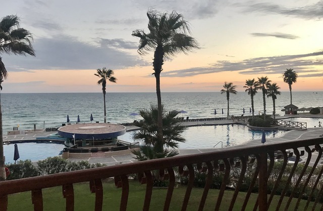 MODERN 1 BEDROOM OCEANFRONT CONDO WITH BREATHTAKING VIEWS 🌴SONORAN SUN RESORT🌴