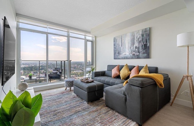 Modern 1BR with gorgeous Stampede view