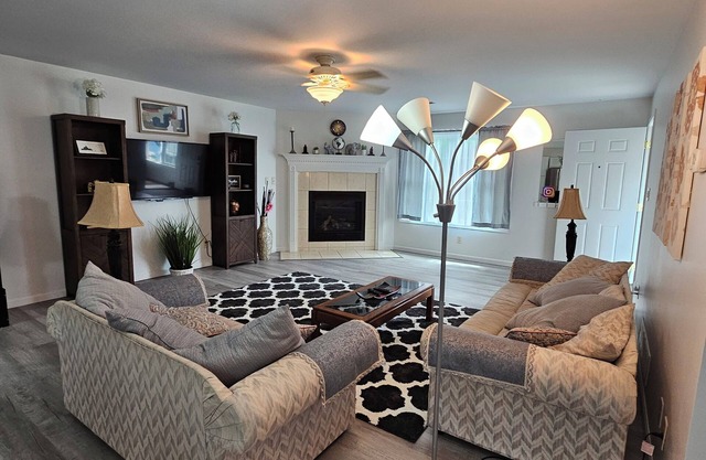 Modern 2-Bed Villa in ❤️ of WNY Buffalo & Niagara Falls
