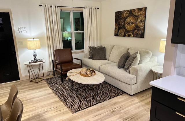 Modern 2 Bedroom Apartment