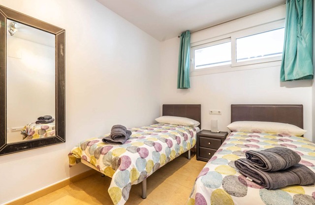 Modern 2 Bedroom, 1 bathroom