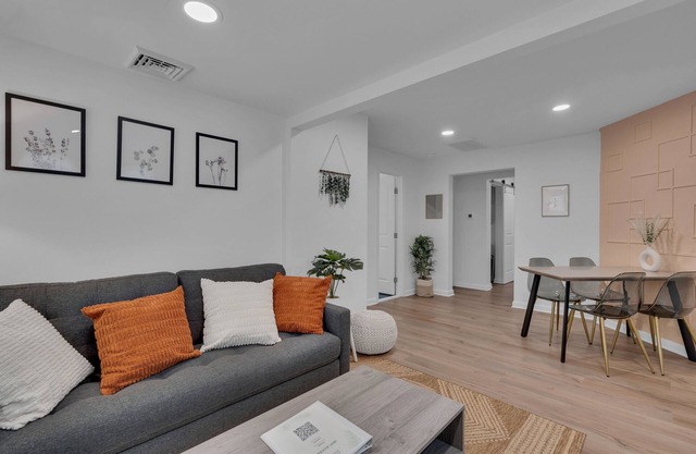 Modern 2-Bedroom Family Beach Bungalow