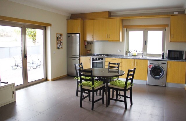 Modern 2 bedroom village apartment with WiFi and beautiful mountain views!