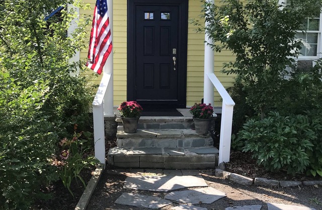 Modern 2 BR/1B centrally located apt. near SLU in Canton, NY