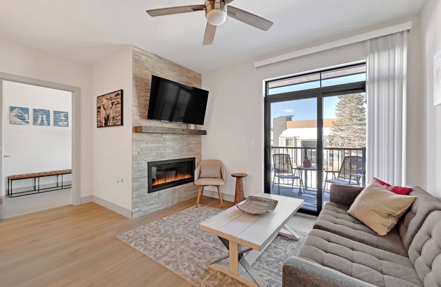 Modern Condo In Silverthorne!
