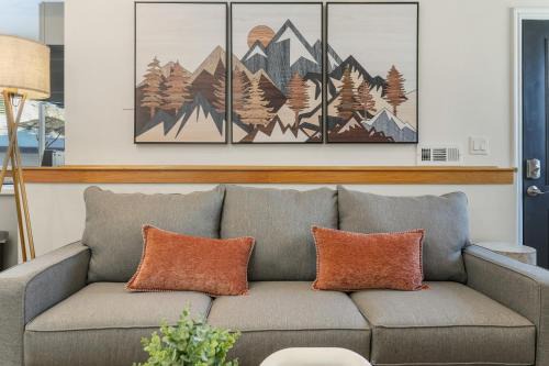 Modern 2br Escape Mountain View & Gully Access