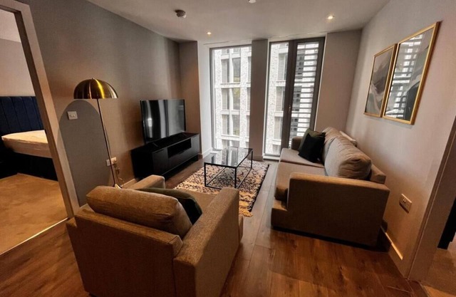 Modern 2BR flat with Gym & Viewsn5 mins walk to Manchester City center