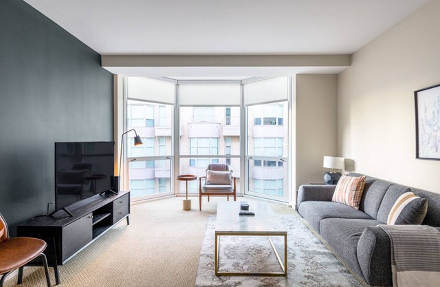 Modern 2BR in Penn Quarter w/ Pool + large garden, near metro by Blueground