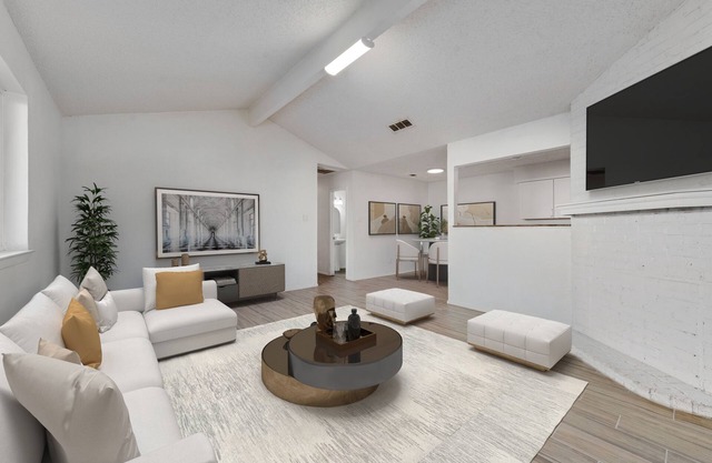 Modern 3-bedroom duplex in near Downtown Ft. Worth