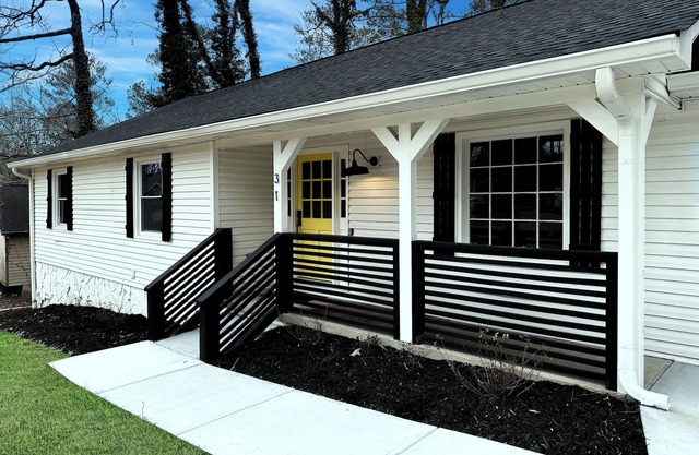 Modern 3-bedroom 2 bath house