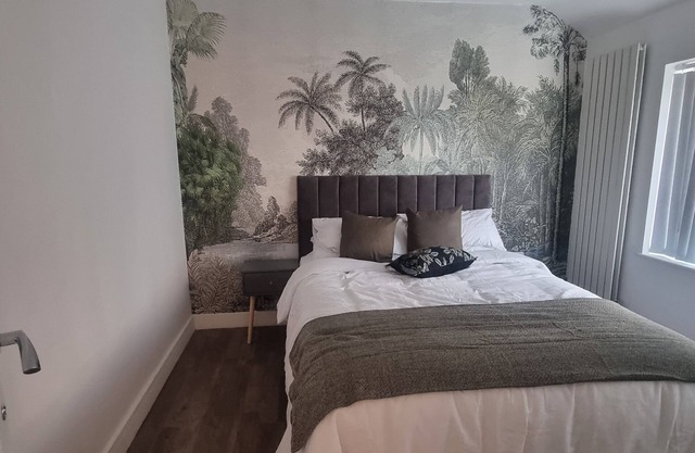 Modern 3bed House in Slough
