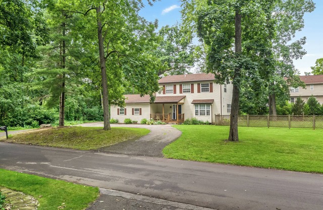 Modern [3BR/2BA] Family Home in Commerce Township