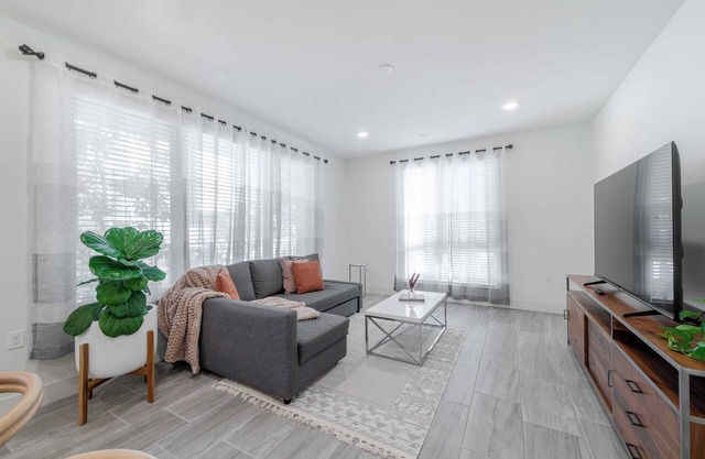 Modern 3BR Condo in Milpitas Prime Location Smart Home & Private Balcony #42285