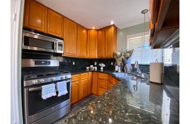 Modern 4 Bed Bungalow San Leandro-Oakland Airport
