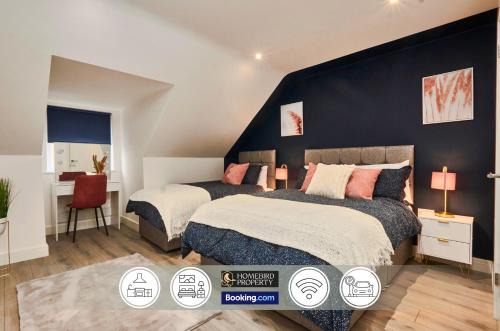 Modern 4Bedroom House By Homebird Property Management Short Lets & Serviced Accommodation Leeds With Private Parking & Garden