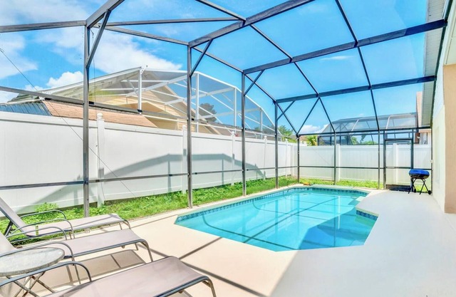 Modern 4BR Home - Pool Games Room - Near Disney