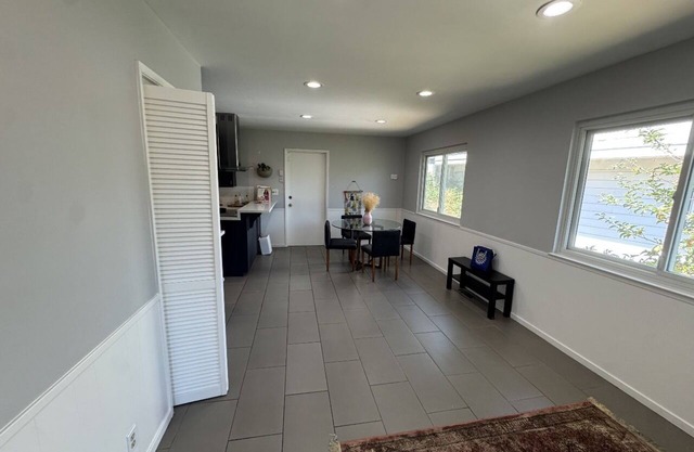 Modern 5BR 3BA Oakland Hills Home