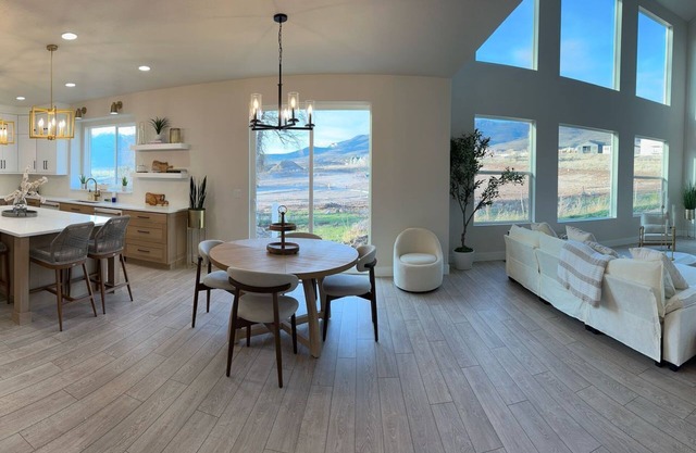 Modern 6-Bedroom Luxury Estate Near Park City and Mayflower Resort