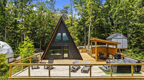 Modern A-Frame Cabin with Breathtaking Views of the Smoky Mountains, Perfect for Families or Groups