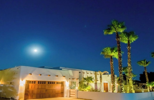 Modernes Adobe Palm Springs Retreat