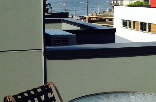 Moderne Alki Beach House