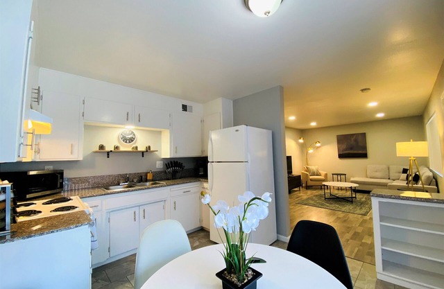 Modern and Bright Downtown Retreat.