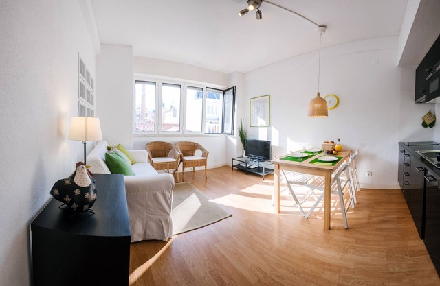 Komplett renovierte und gemütliche Wohnung in der Innenstadt.