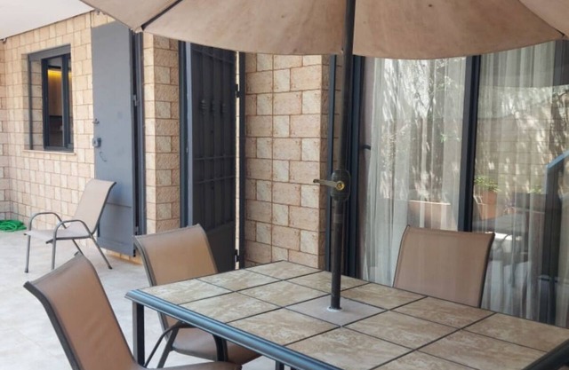 Villa Ebene T4 Kouba + Garten + private Garage