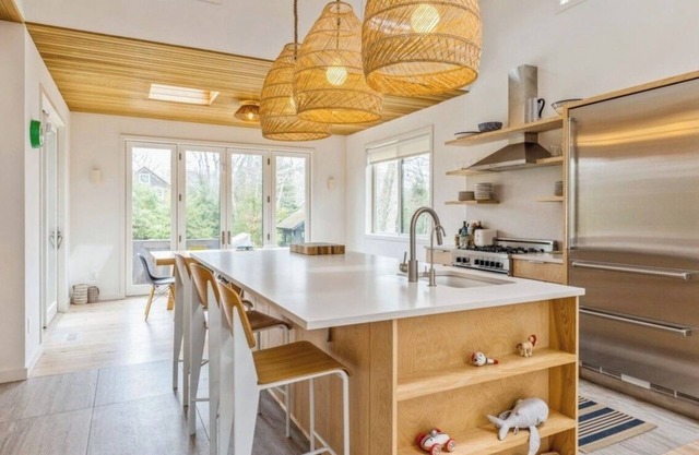 Modern and fully equipped 4-bedroom house in East Hampton