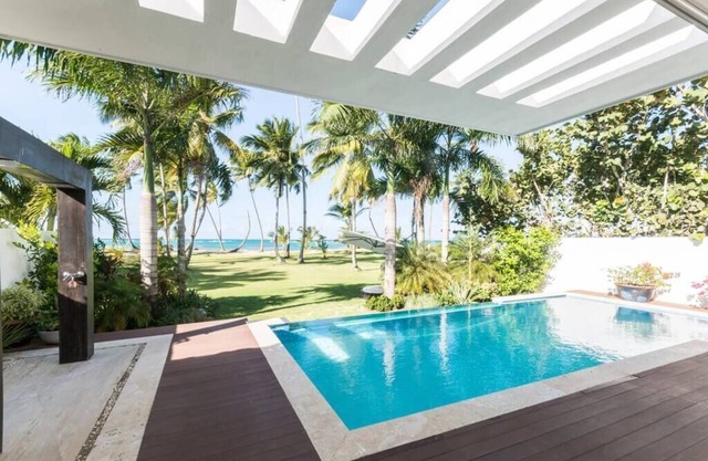 Modern and Relaxing Villa at Las Terrenas w/ Pool, BBQ, a...
