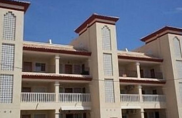 Moderne Wohnung mit Gemeinschaftspool