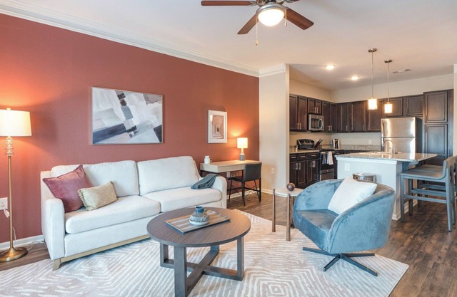 Modern Apartment in Prime Location (ID5832X84)