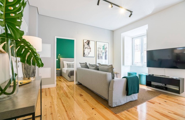 Modern Apartment in Chiado (The Heart of Lisbon) -2