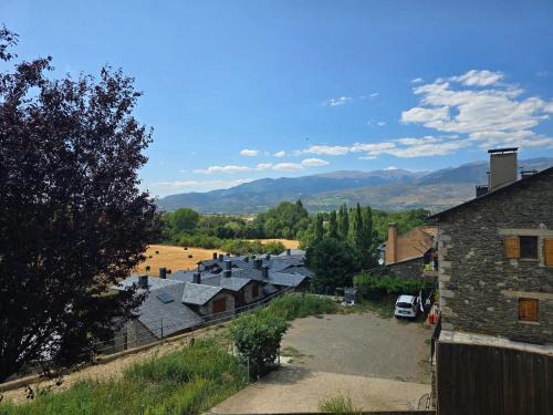 Modern Apartment in Escadarcs, 60 sqm with Mountain View