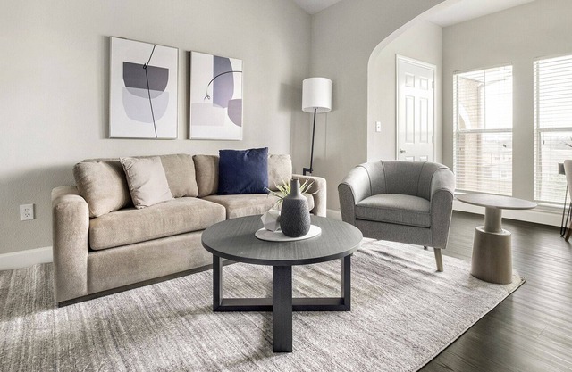 Modern Apartment in Prime Location (ID1283X447)